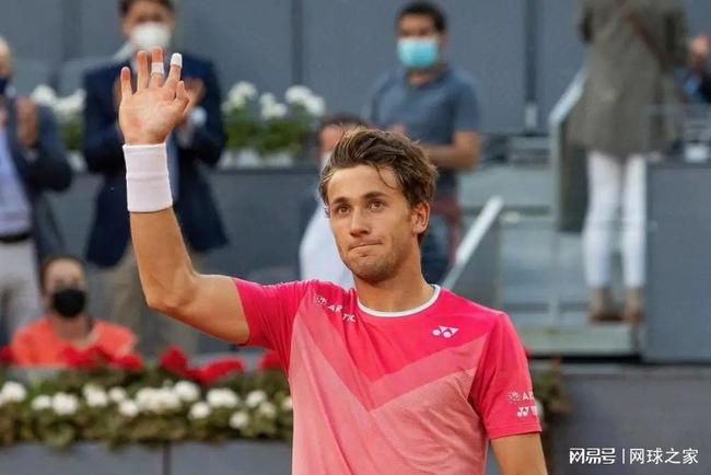 攻與一腳精 攻與一腳精