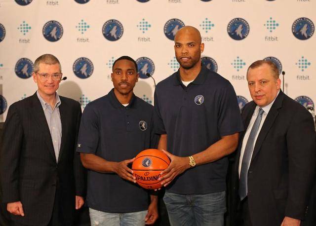 在半周年给 在半周年给